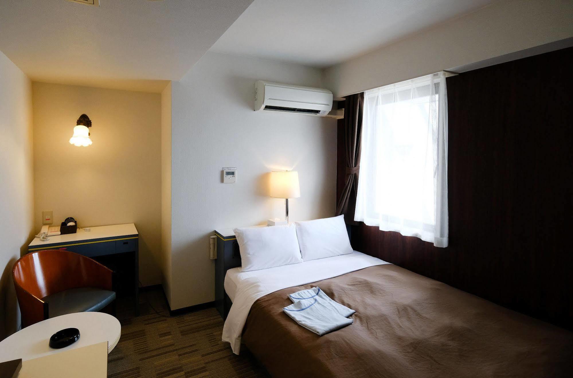 Business Inn Sunhotel Machida Bagian luar foto